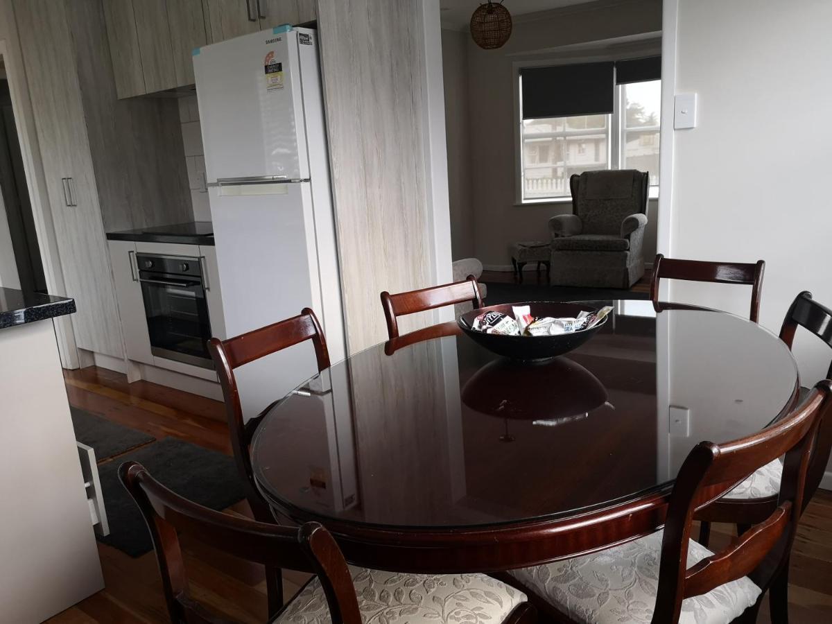 Cheerful 4 Bedroom Holiday Home Роторуа Екстериор снимка